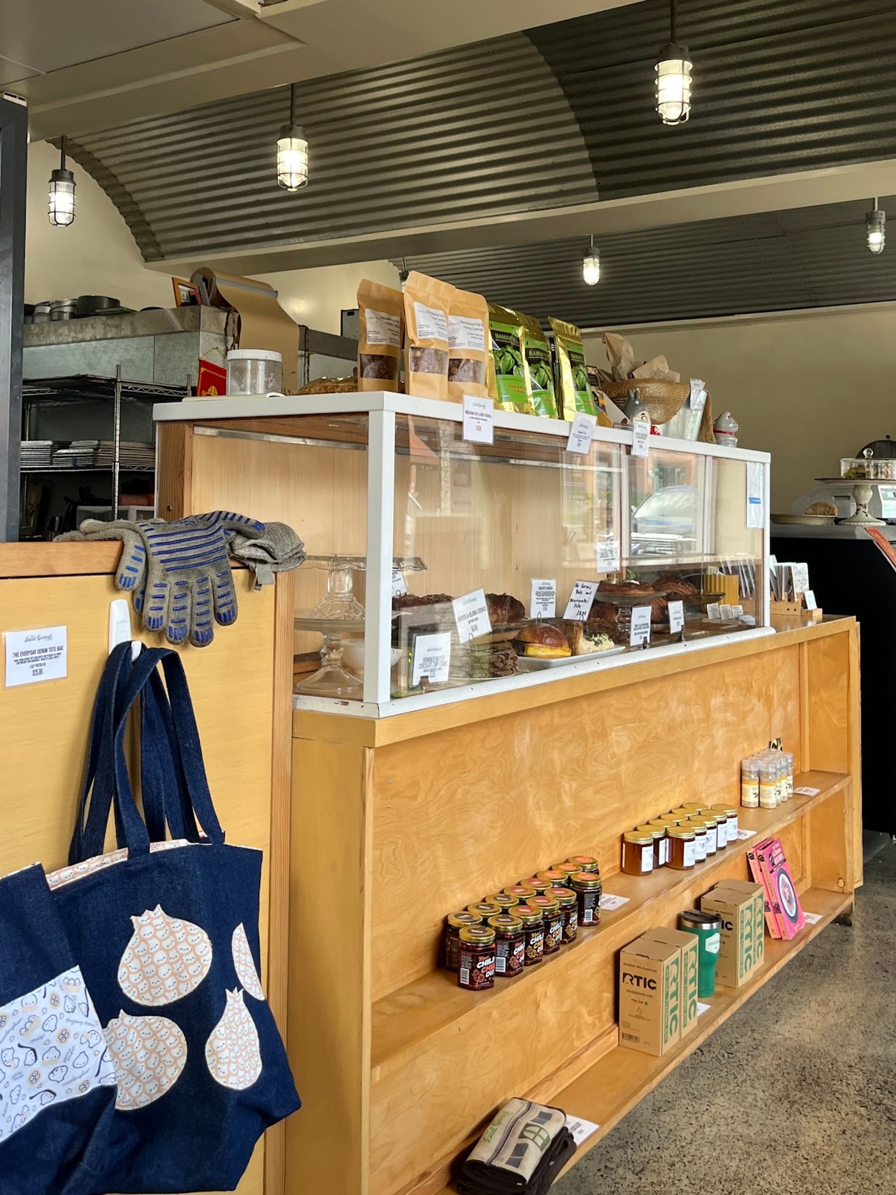 Photo 7 of The Local General Store in Kaimukī & Pālolo, Oahu