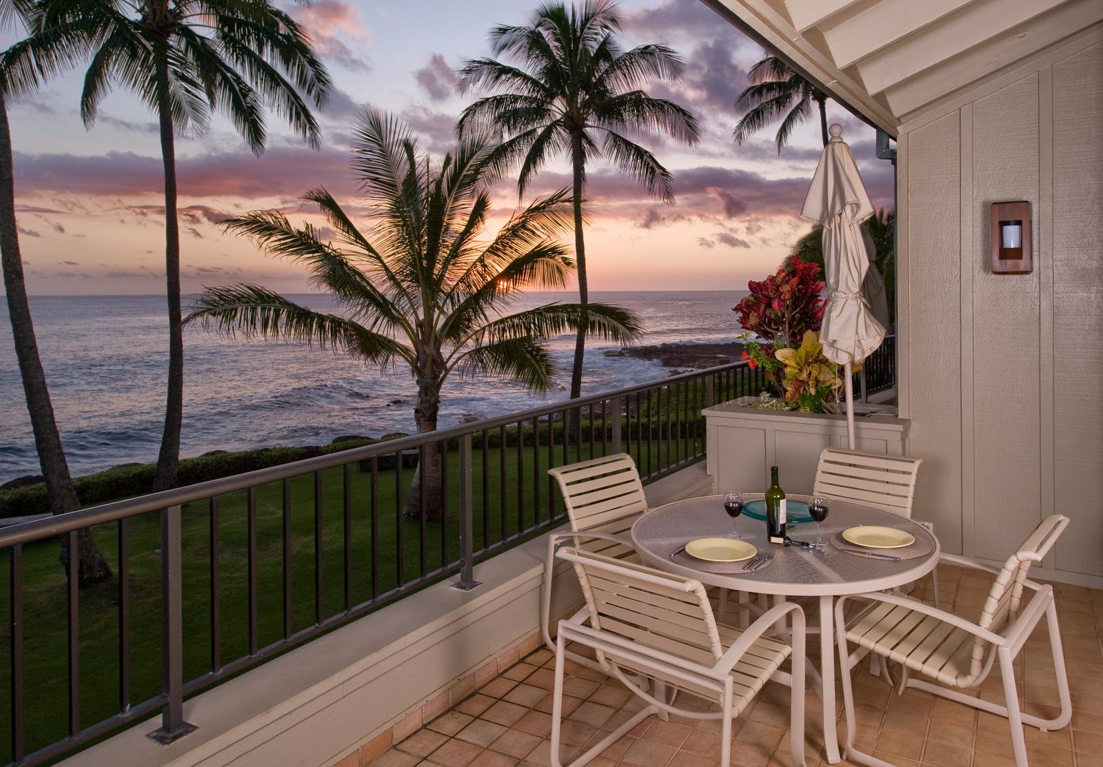 Whalers Cove Resort lodging in Poʻipū, Kaua‘i photo 2