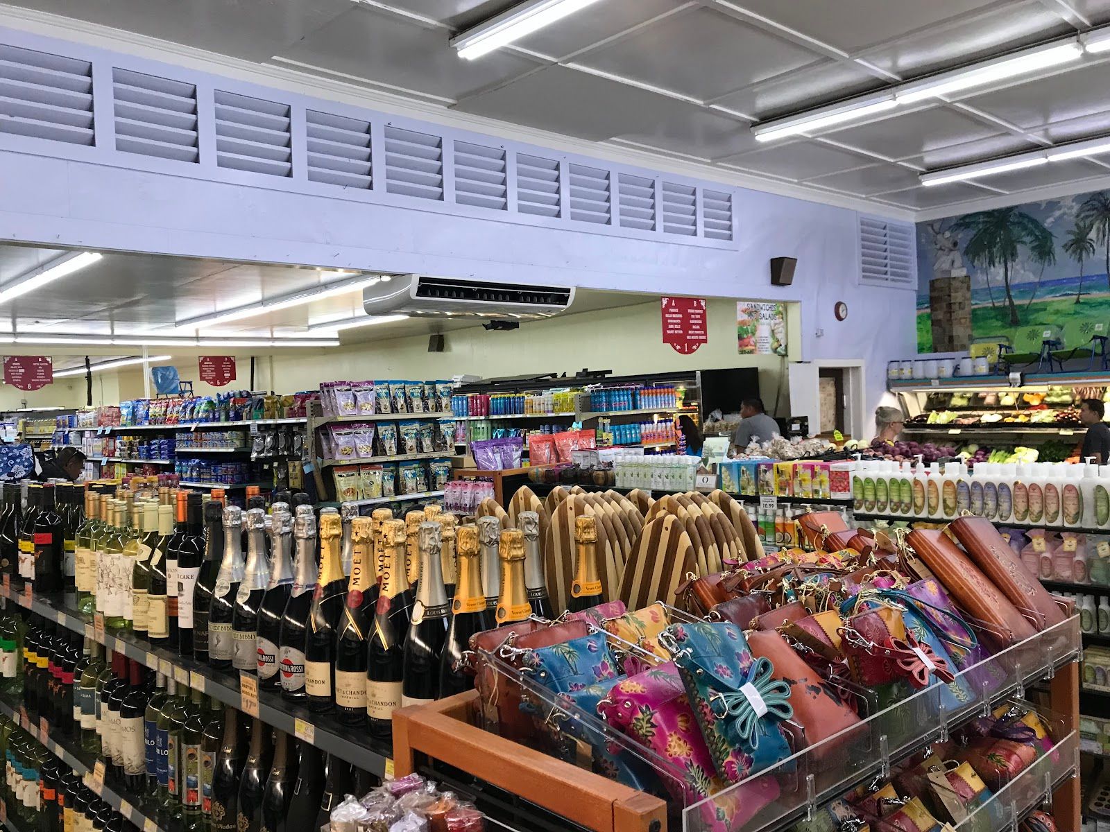 Sueoka Market in Kōloa, Kaua‘i photo 5