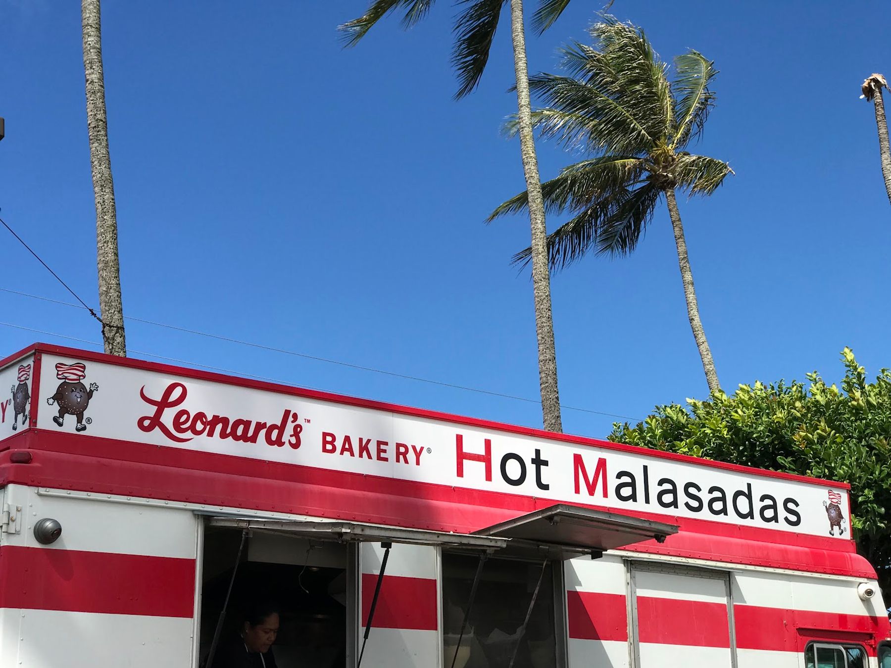Photo 1 of Leonard's Bakery Malasada Truck in Hawaiʻi Kai & East Honolulu, Oahu