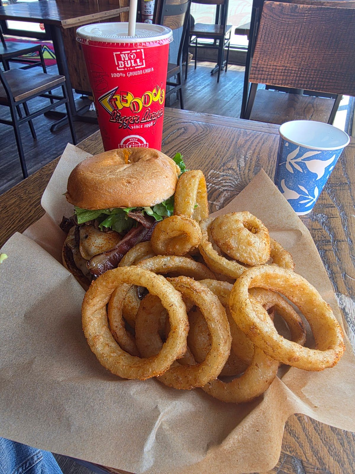 Photo 2 of Teddy's Bigger Burgers - Hawaii Kai in Hawaiʻi Kai & East Honolulu, Oahu