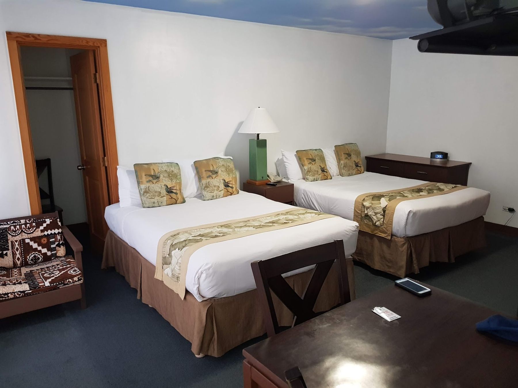 Photo 1 of Holiday Surf Hotel in Waikīkī, Oahu
