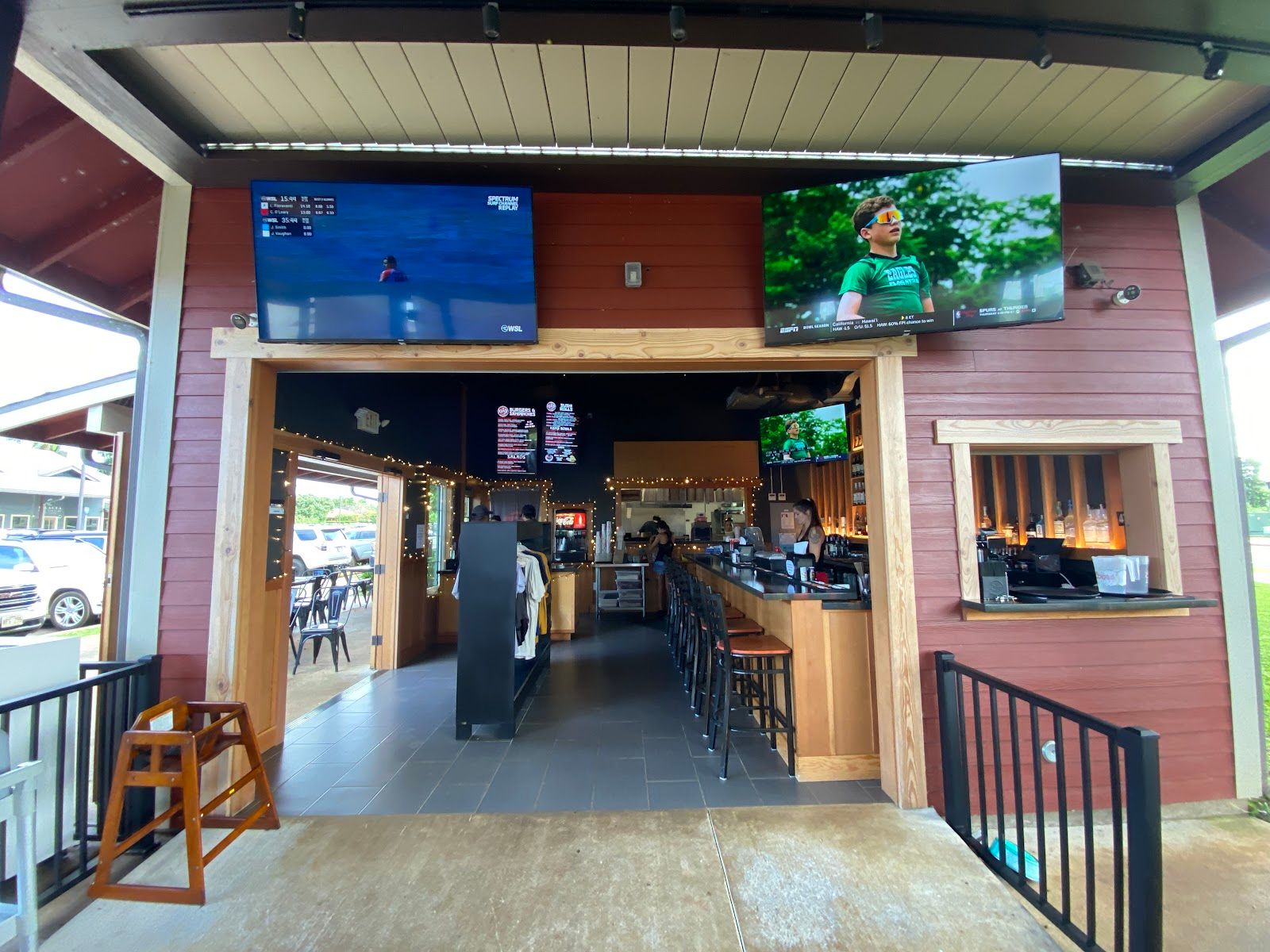 Photo 7 of Kenji Burger Kilauea in Kīlauea, Kauai