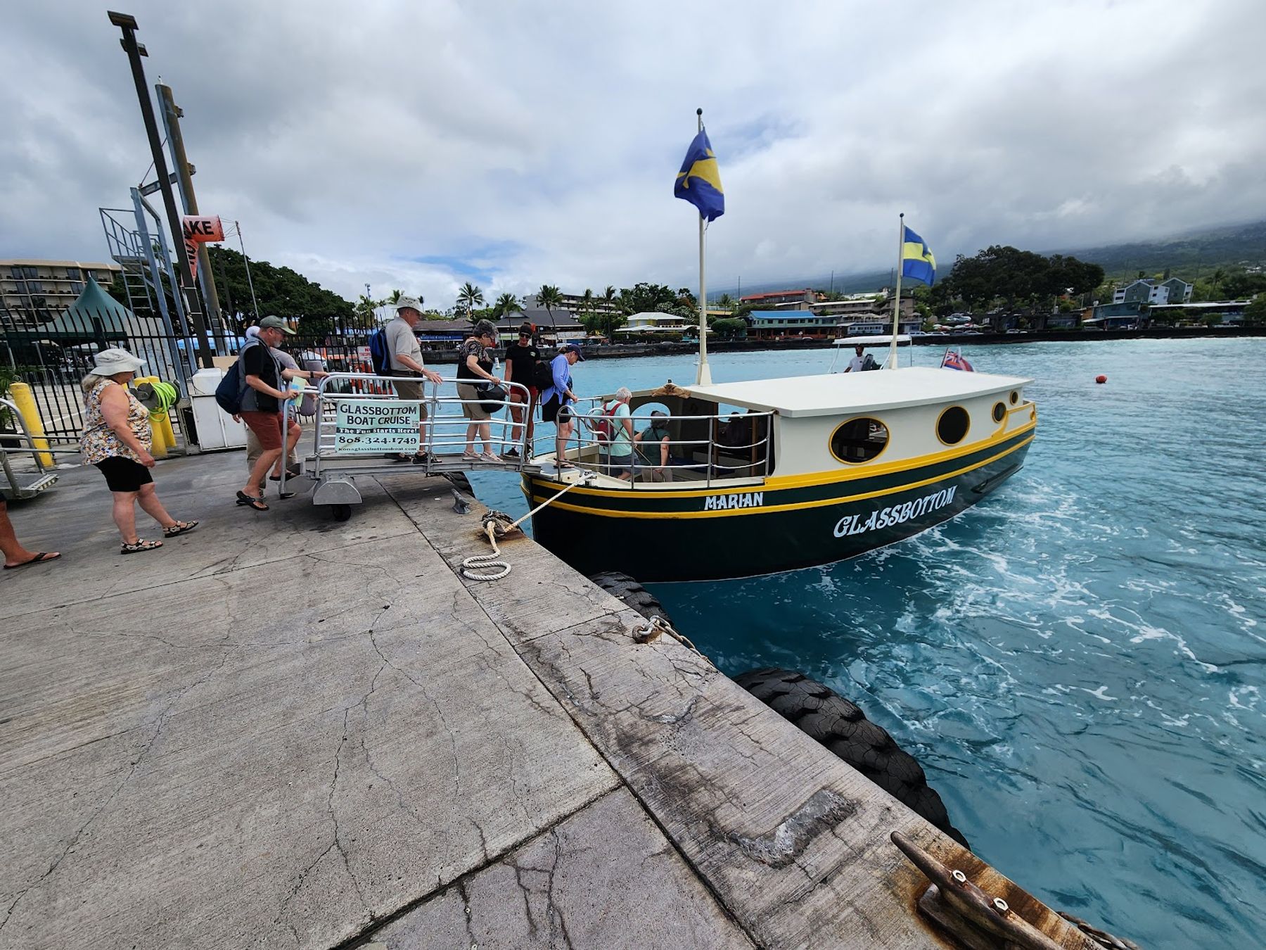 Photo 2 of Kona Glassbottom Boat in Kailua-Kona, Big Island