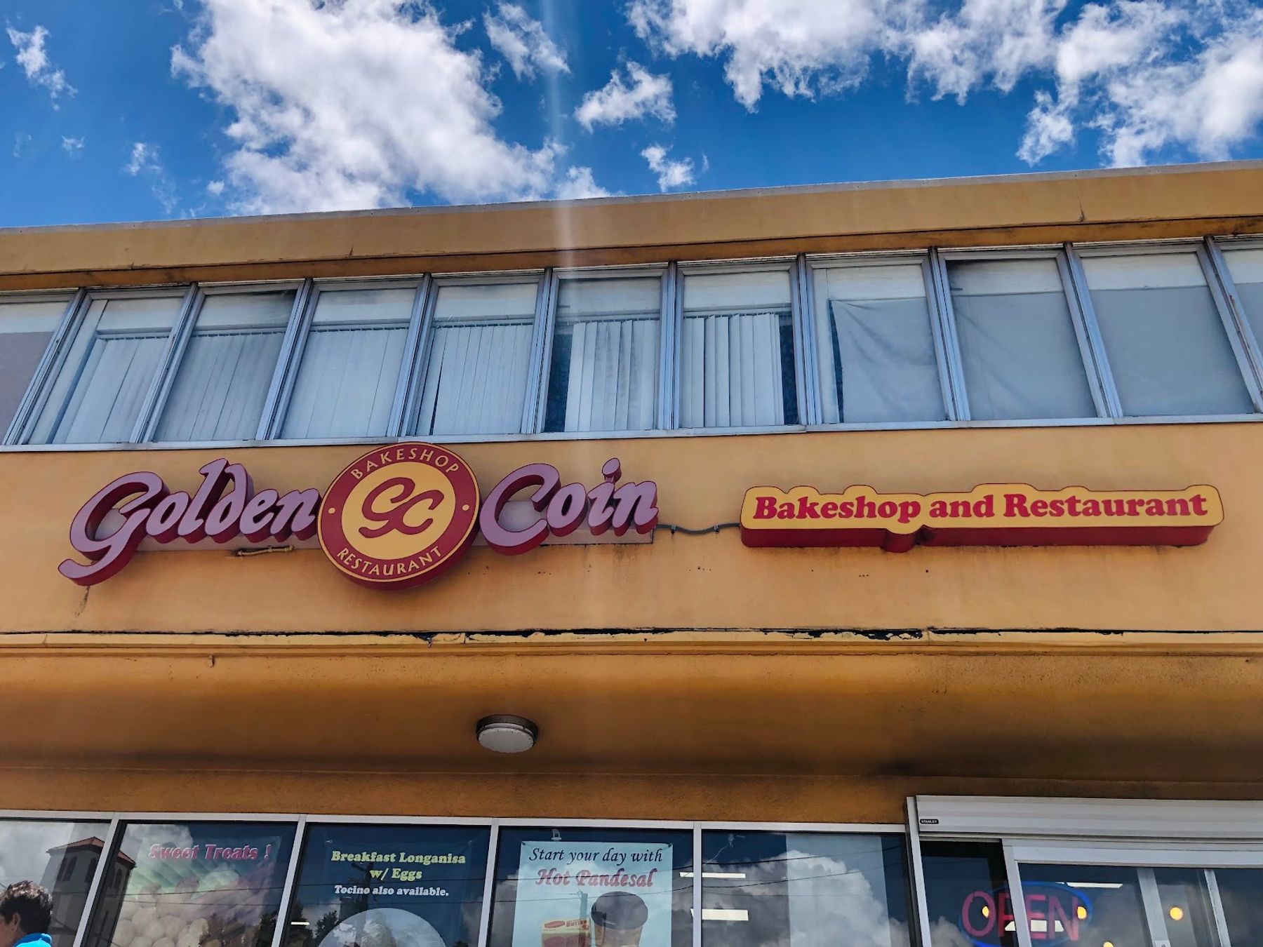 Photo 3 of Golden Coin in Pearl Harbor & ʻAiea, Oahu