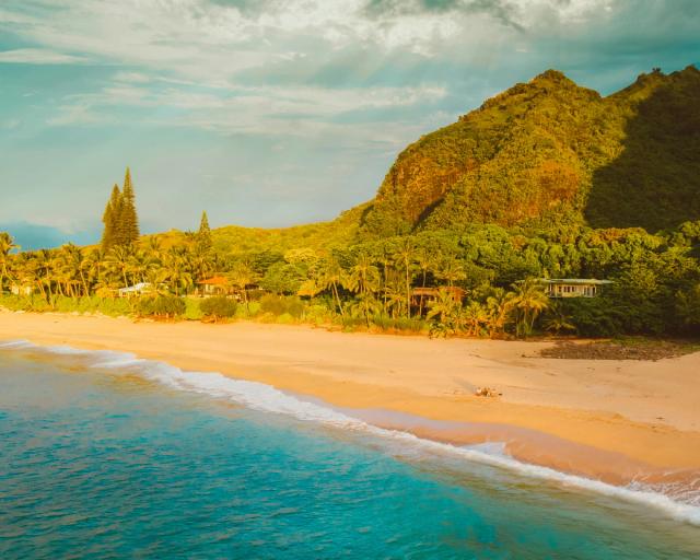 Beach-Hopping on the North Shore: A Full-Day Itinerary of Sand and Surf