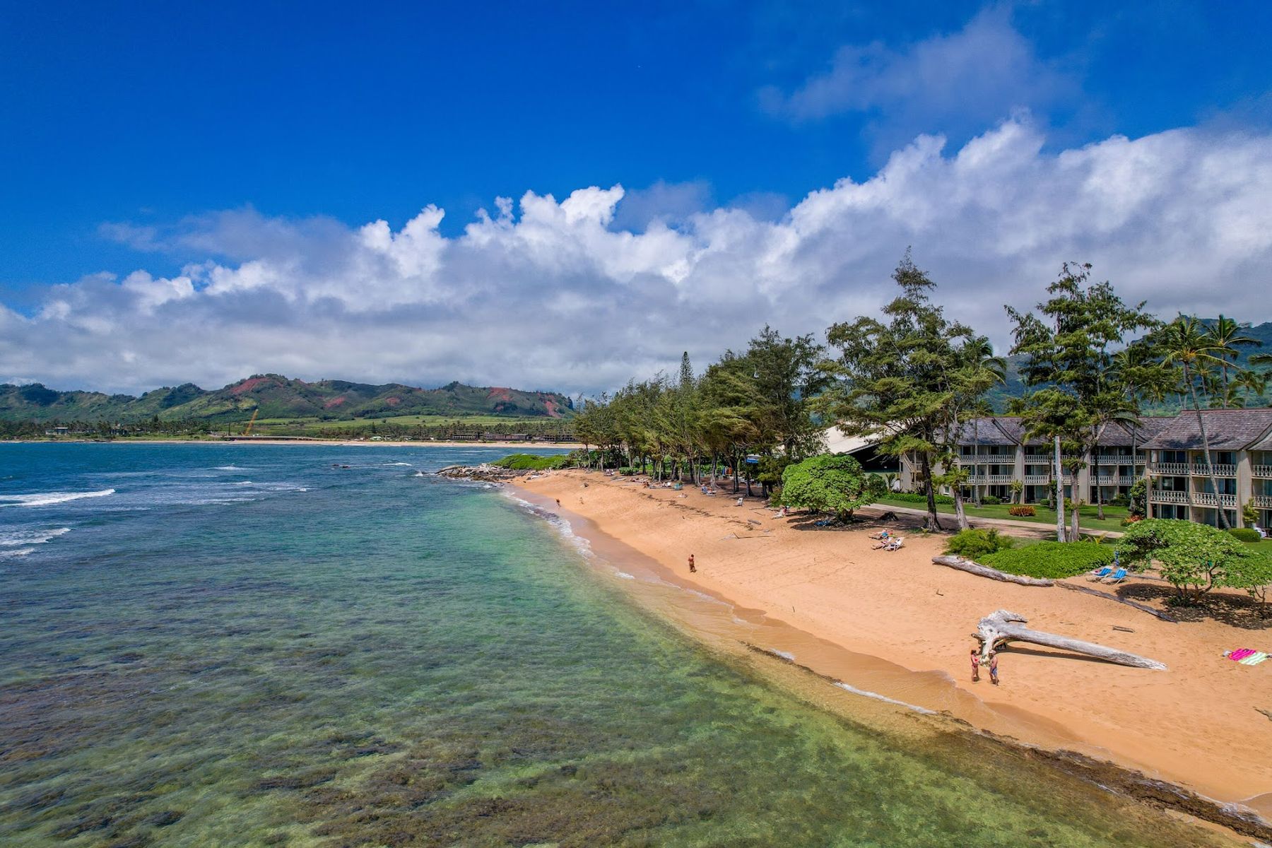 Aston Islander on the Beach lodging in Kapaʻa, Kaua‘i