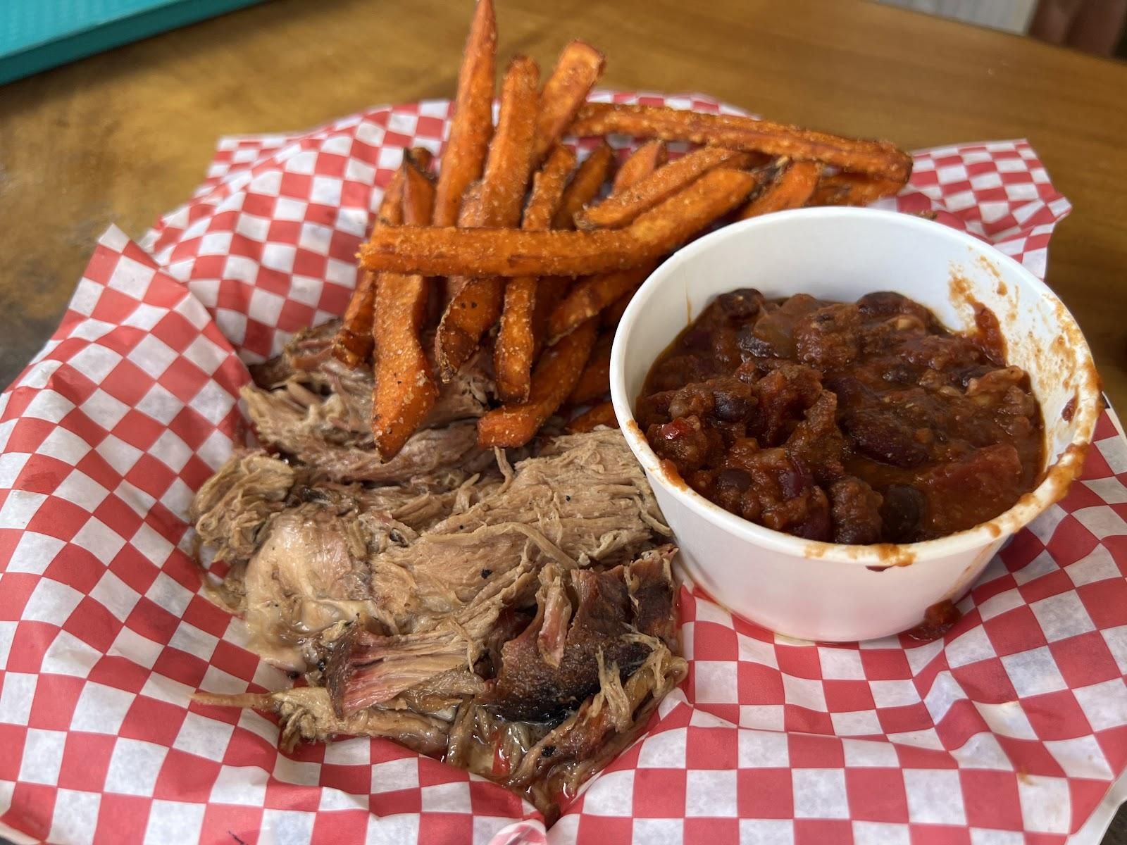 Chicken in a Barrel Hanalei restaurant in Hanalei, Kaua‘i photo 3