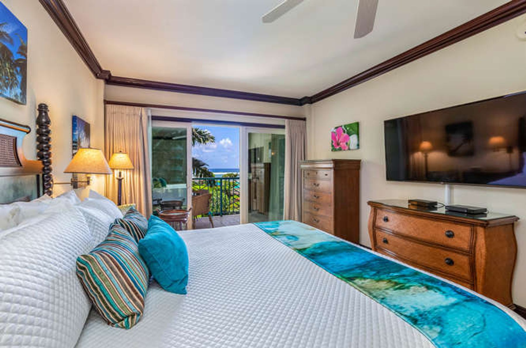 Waipouli Beach Resort lodging in Kapaʻa, Kaua‘i photo 5