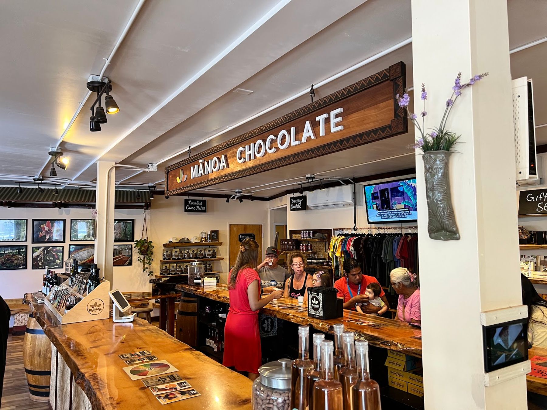Photo 2 of Mānoa Chocolate & Wine Bar in Kailua & Lanikai, Oahu