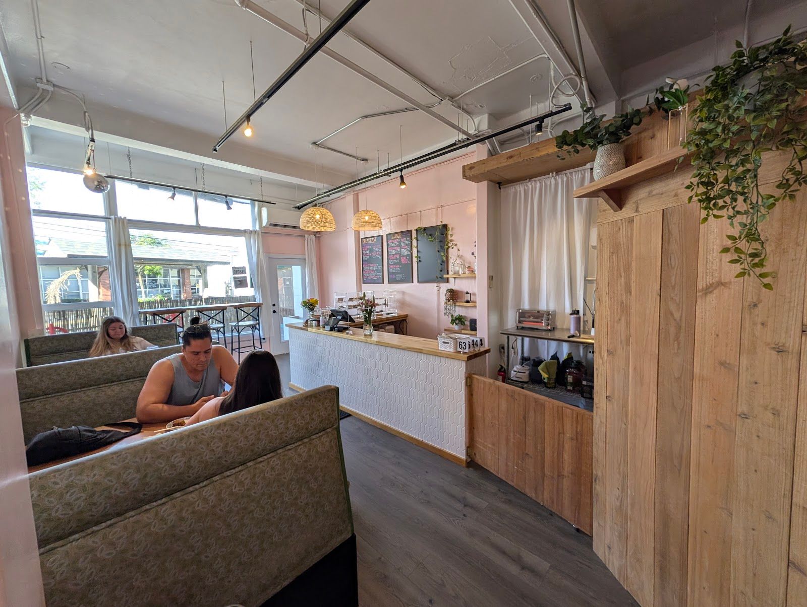 Photo 2 of Rise & Grind Coffee Bar in Kailua & Lanikai, Oahu