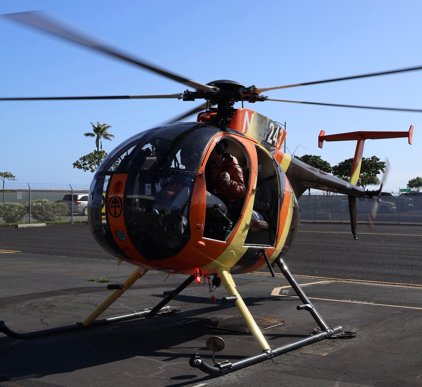 Photo 5 of Magnum Helicopters in Pearl Harbor & ʻAiea, Oahu