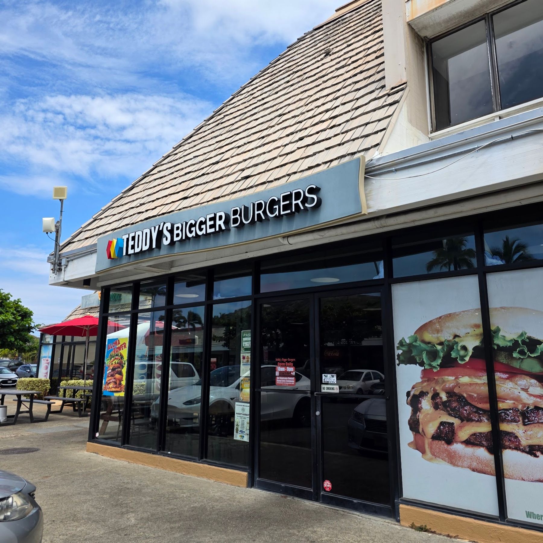 Photo 4 of Teddy's Bigger Burgers - Hawaii Kai in Hawaiʻi Kai & East Honolulu, Oahu