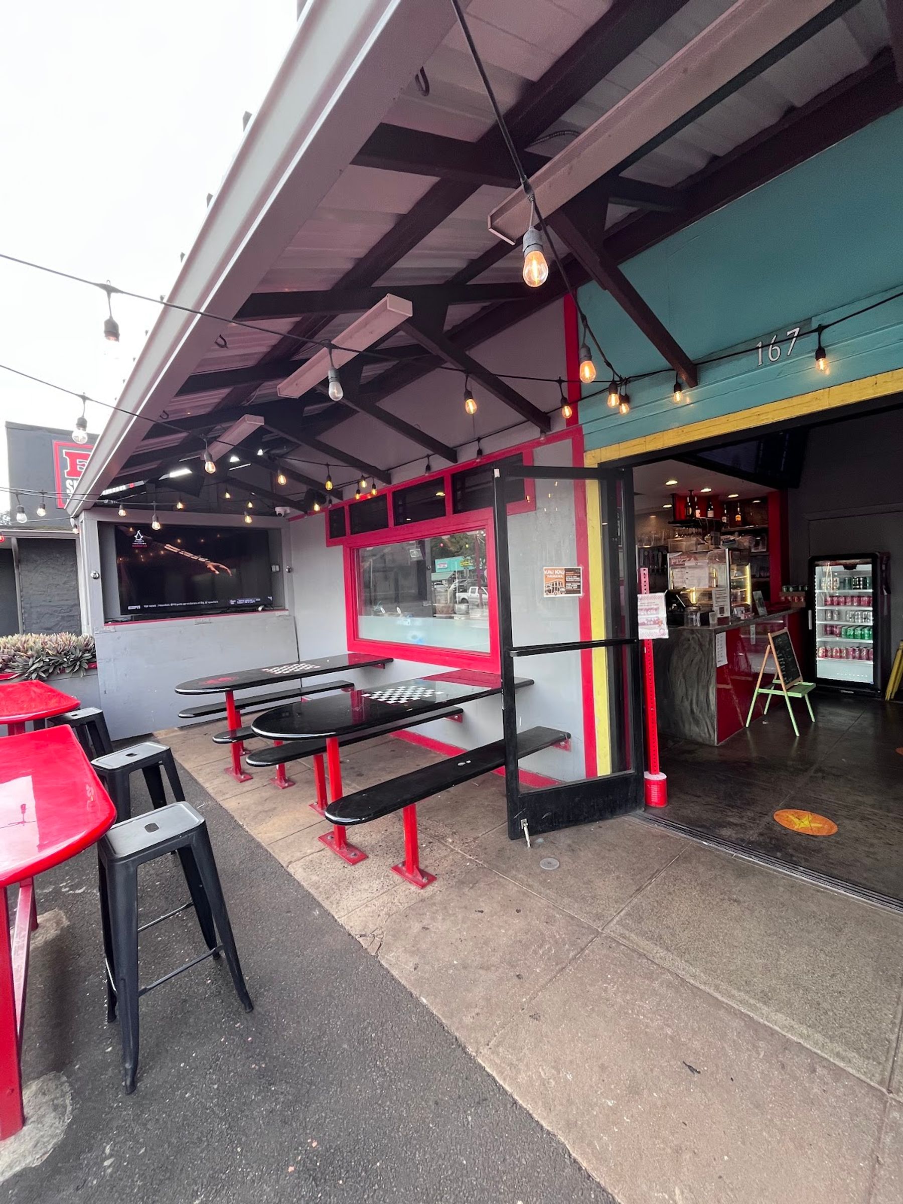 Photo 5 of Old Town Pizzeria & Tap House in Wahiawā, Oahu