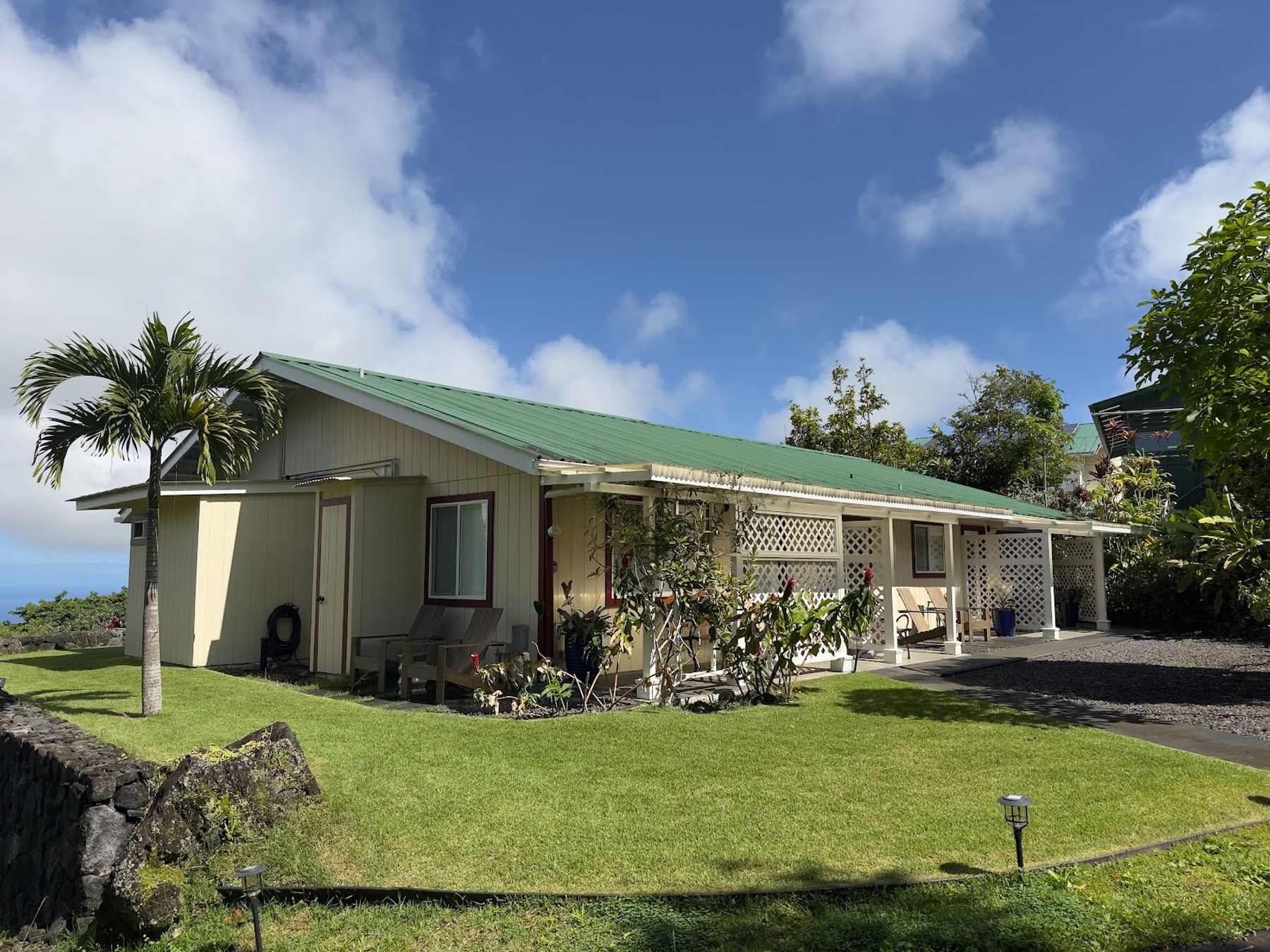 Photo 8 of Mango Sunset BnB Inn at Lyman Kona Coffee Farms in Hōlualoa, Big-island