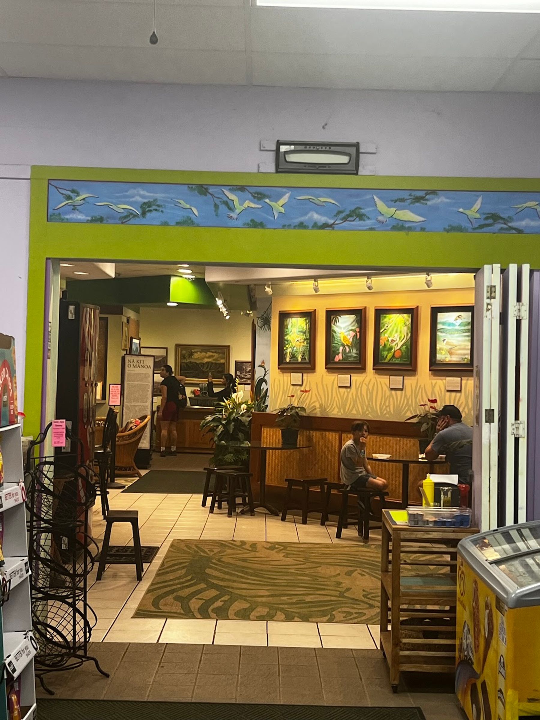 Photo 5 of Rainbow’s End Snack Shop in Mānoa, Makiki & Nuʻuanu, Oahu