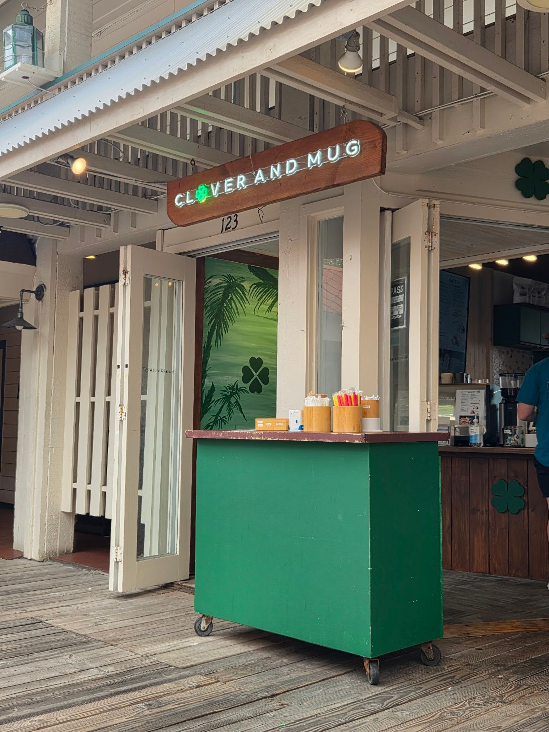 Photo 5 of Clover and Mug (Kona Inn Shopping Village) in Kailua-Kona, Big Island