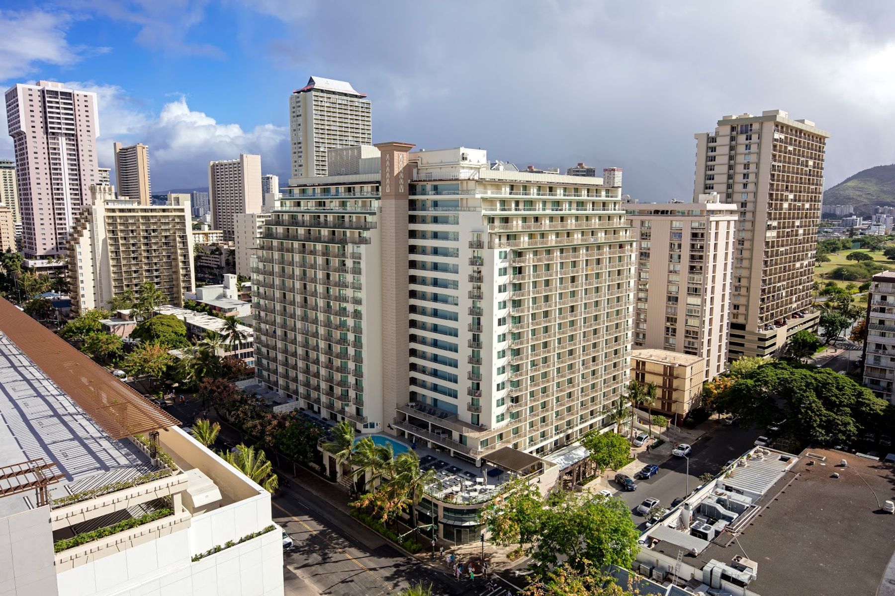 Photo 4 of Hilton Garden Inn Waikiki Beach in Waikīkī, Oahu