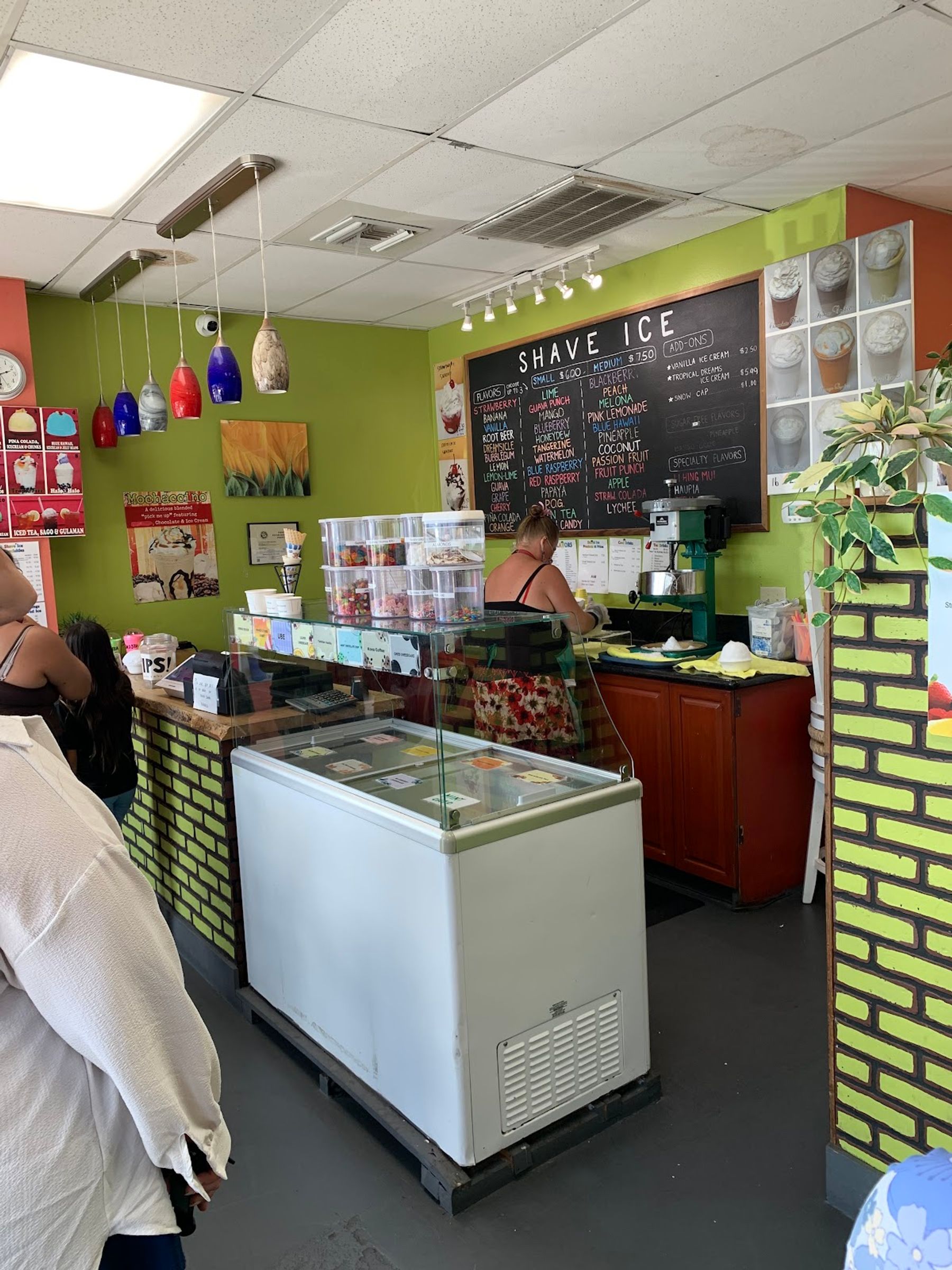 Photo 3 of Hawaiian Ice Cones in Kailua-Kona, Big Island