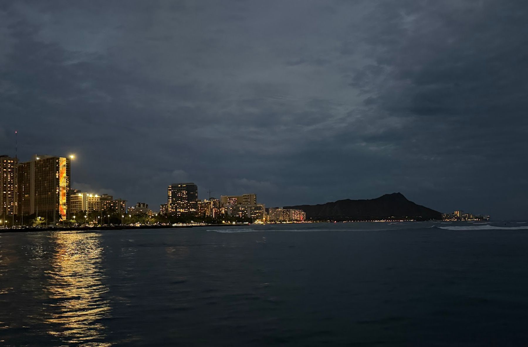 Photo 6 of Three Tiki Sailing in Waikīkī, Oahu