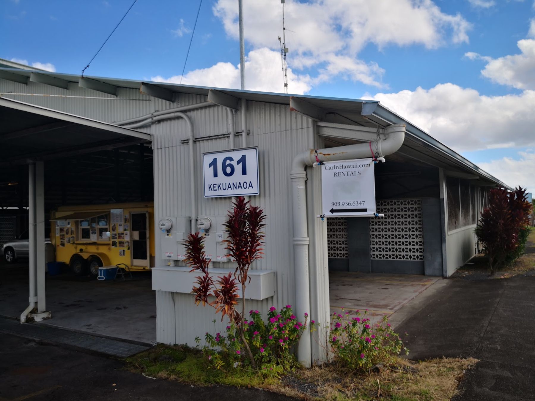 Photo 5 of Le Yellow Sub in Hilo, Big Island