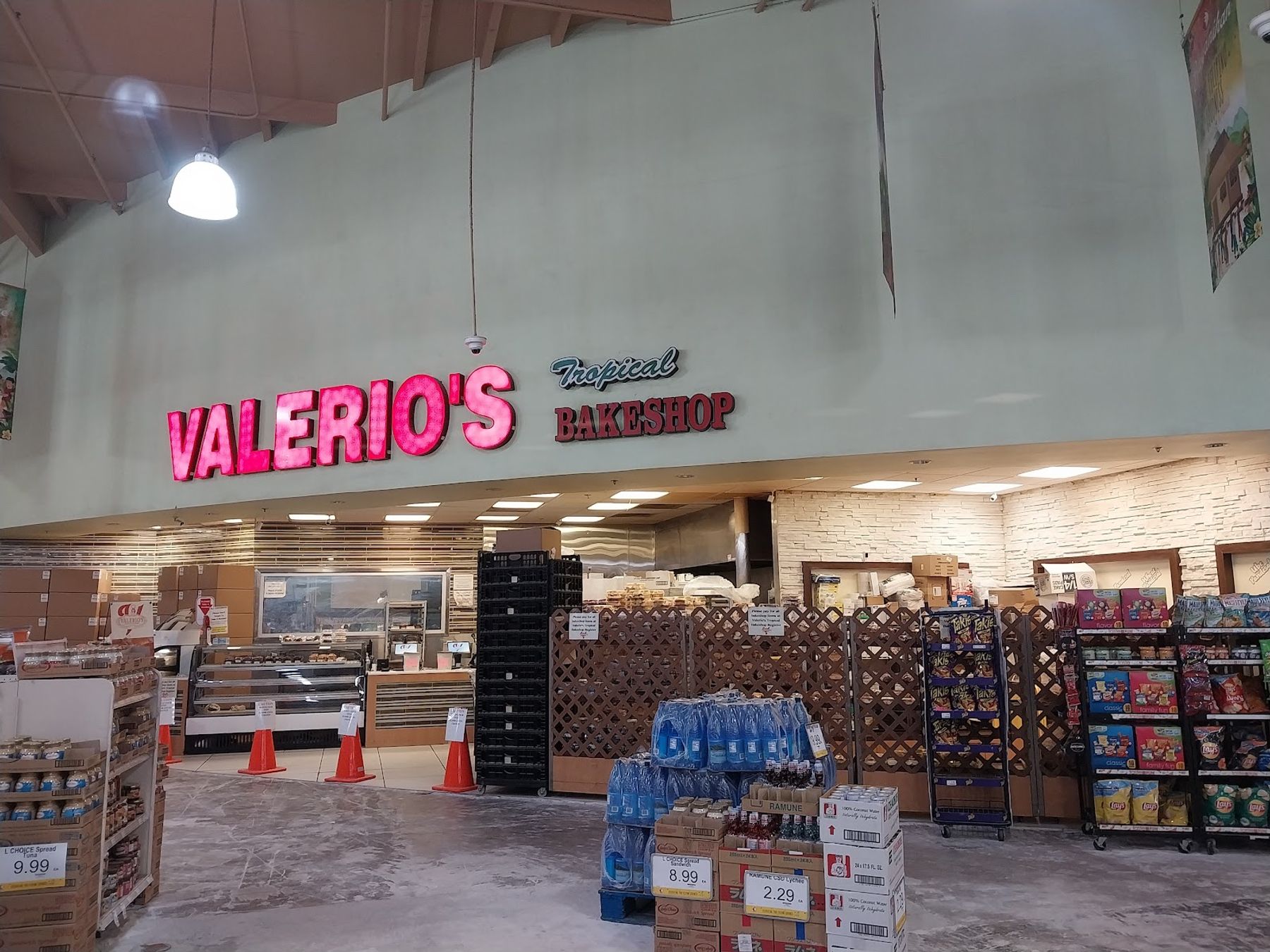 Photo 5 of Valerio's Tropical Bake Shop in Waipahu & Kunia, Oahu