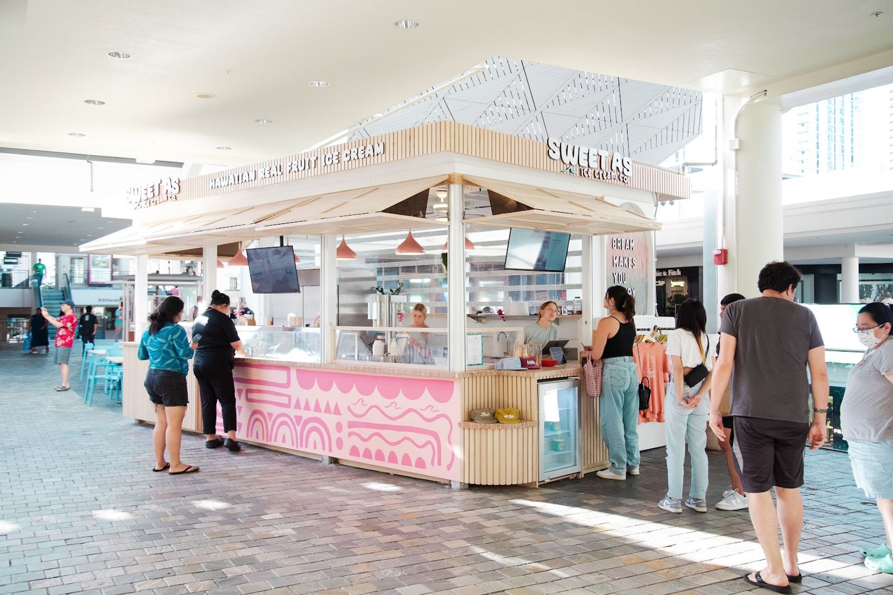 Photo 3 of Sweet As in Ala Moana & Mōʻiliʻili, Oahu