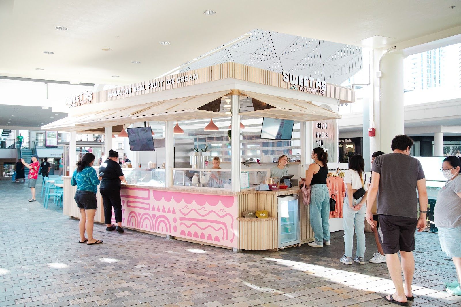 Photo 3 of Sweet As in Ala Moana & Mōʻiliʻili, Oahu