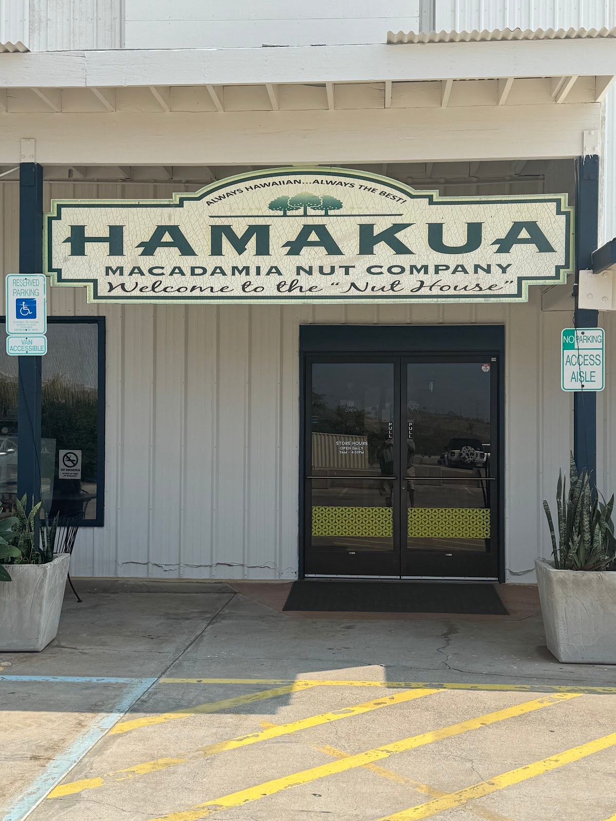 Photo 2 of Hāmākua Macadamia Nut Company in Mauna Kea Beach, Big Island