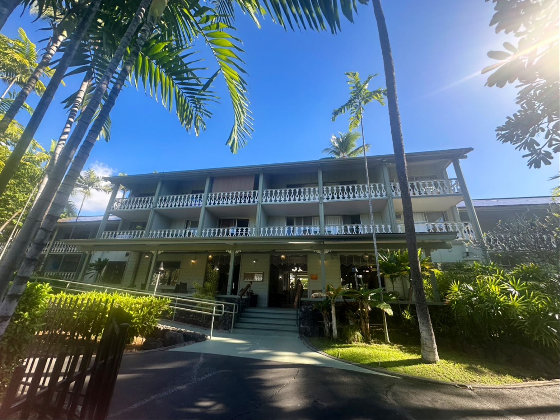 Photo 4 of Kona Islander Inn Hotel in Kailua-Kona, Big-island