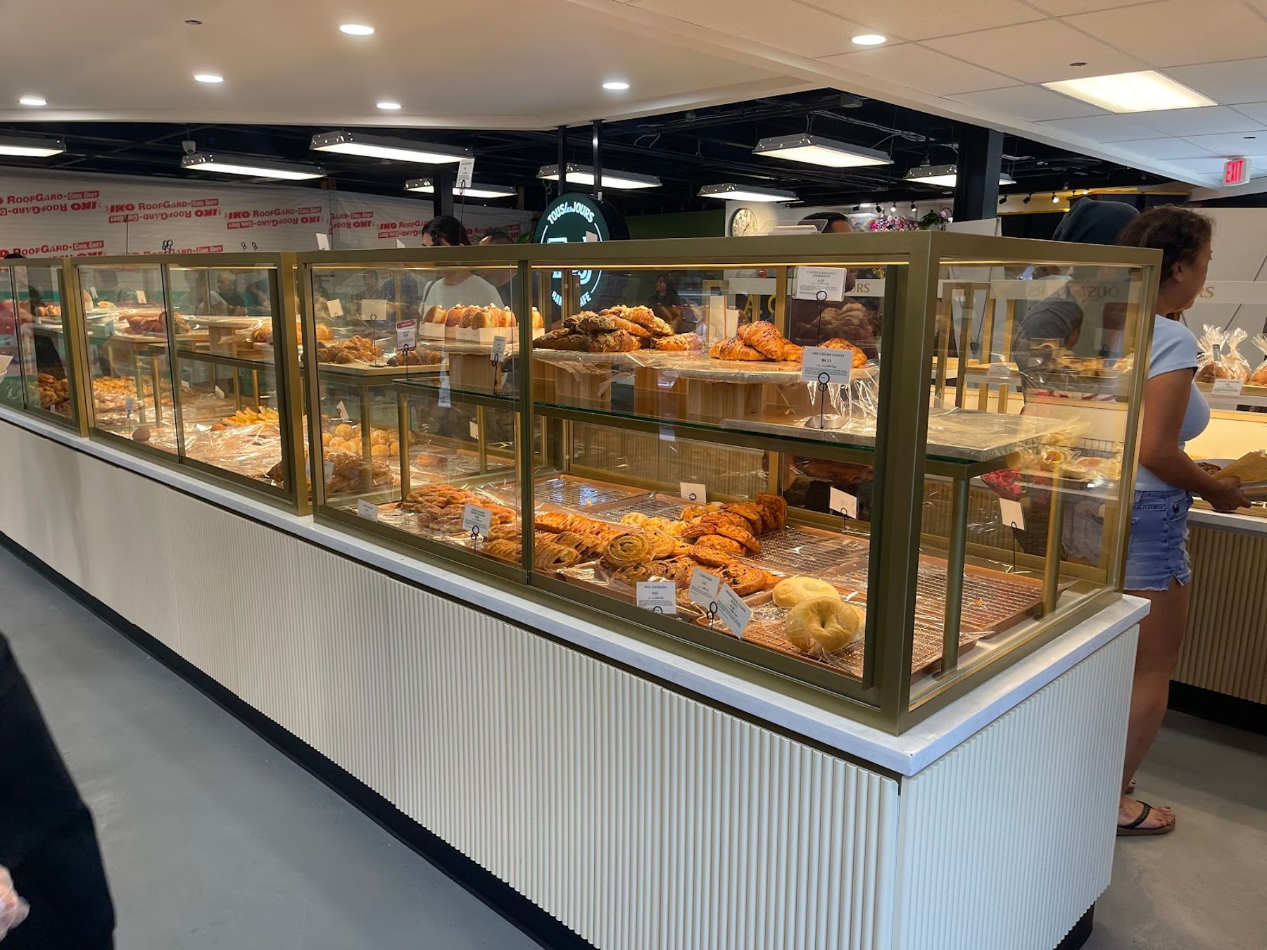 Photo 4 of Tous les Jours in Ala Moana & Mōʻiliʻili, Oahu