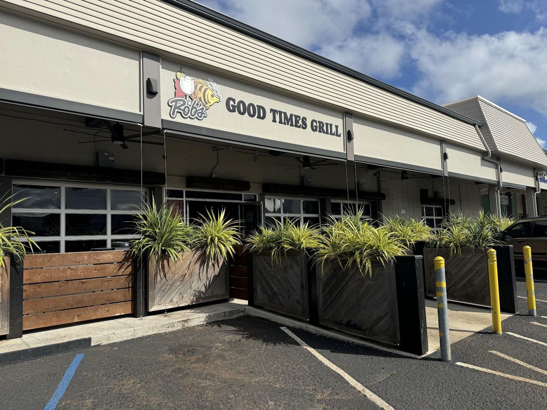 Rob's Good Times Grill restaurant in Lihue, Kaua‘i