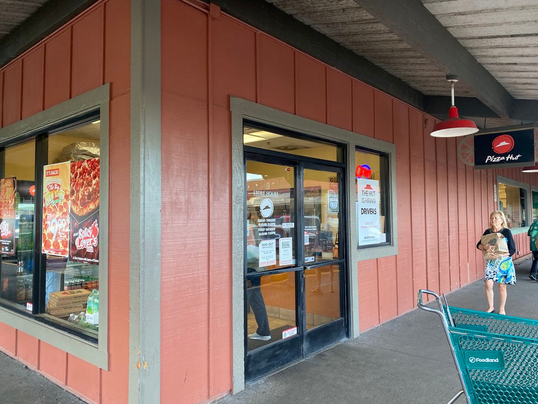 Photo 2 of Pizza Hut in Pāhoa, Big Island
