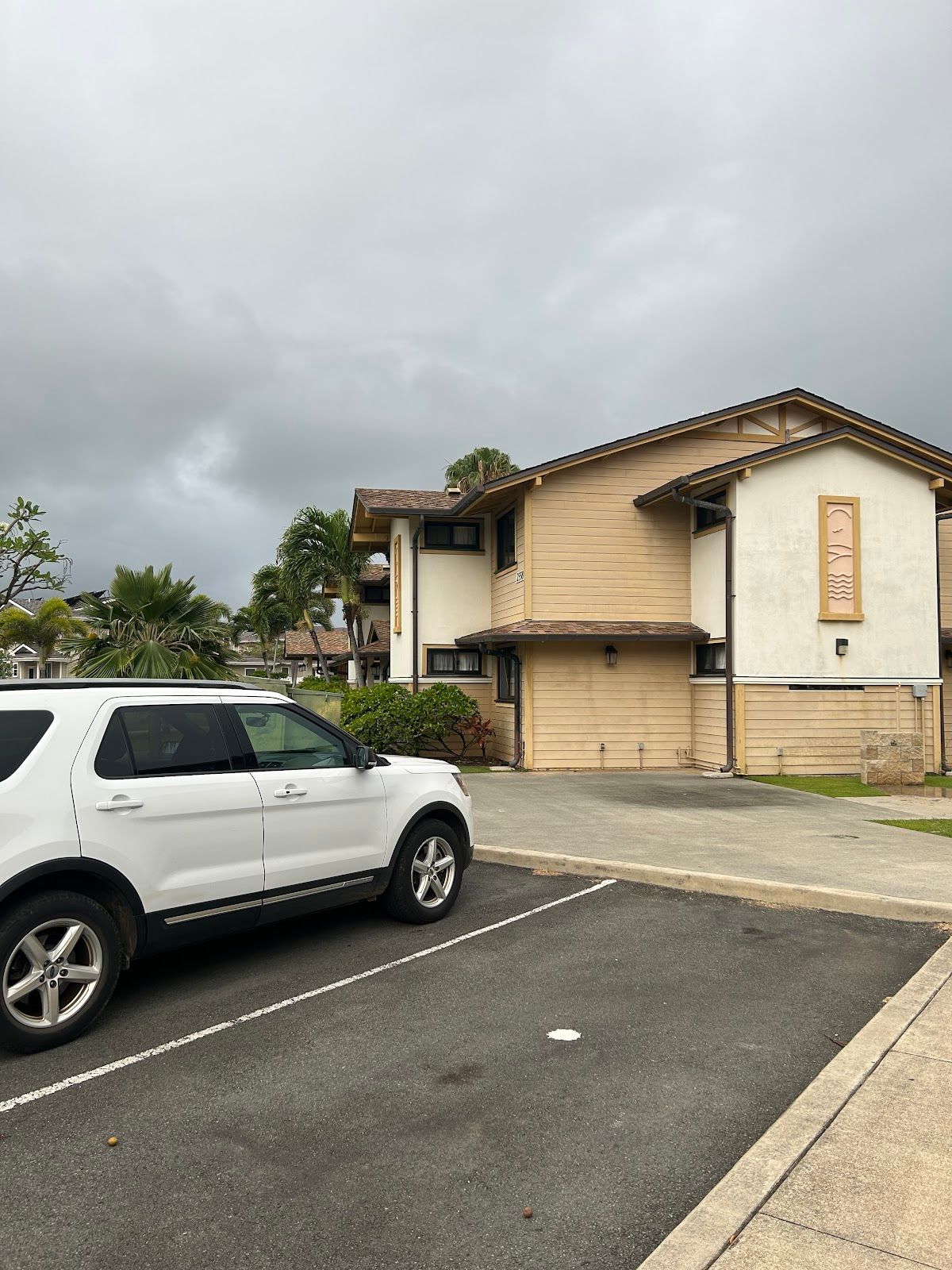 Photo 1 of Klipper Villas in Kāneʻohe, Oahu