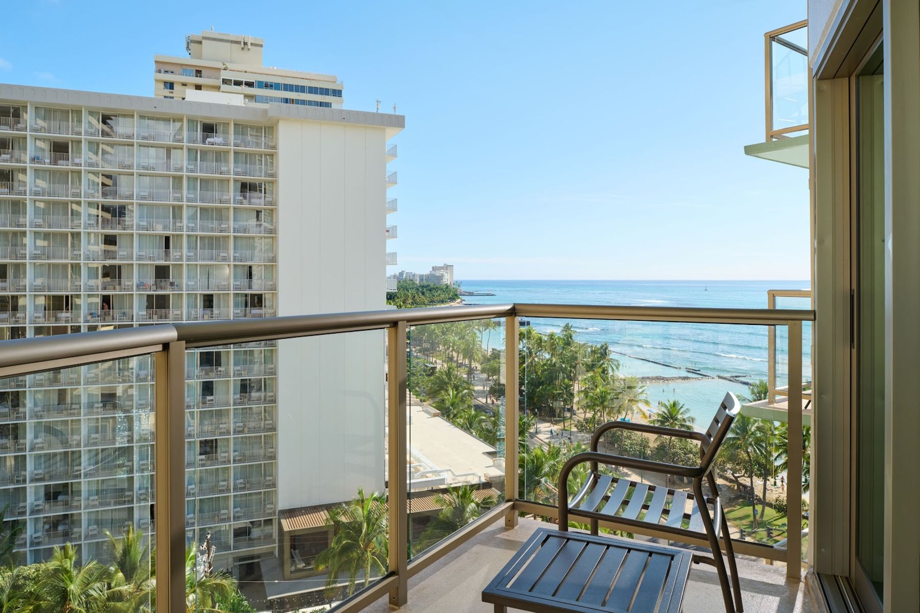 Photo 9 of Waikiki Circle Hotel in Waikīkī, Oahu