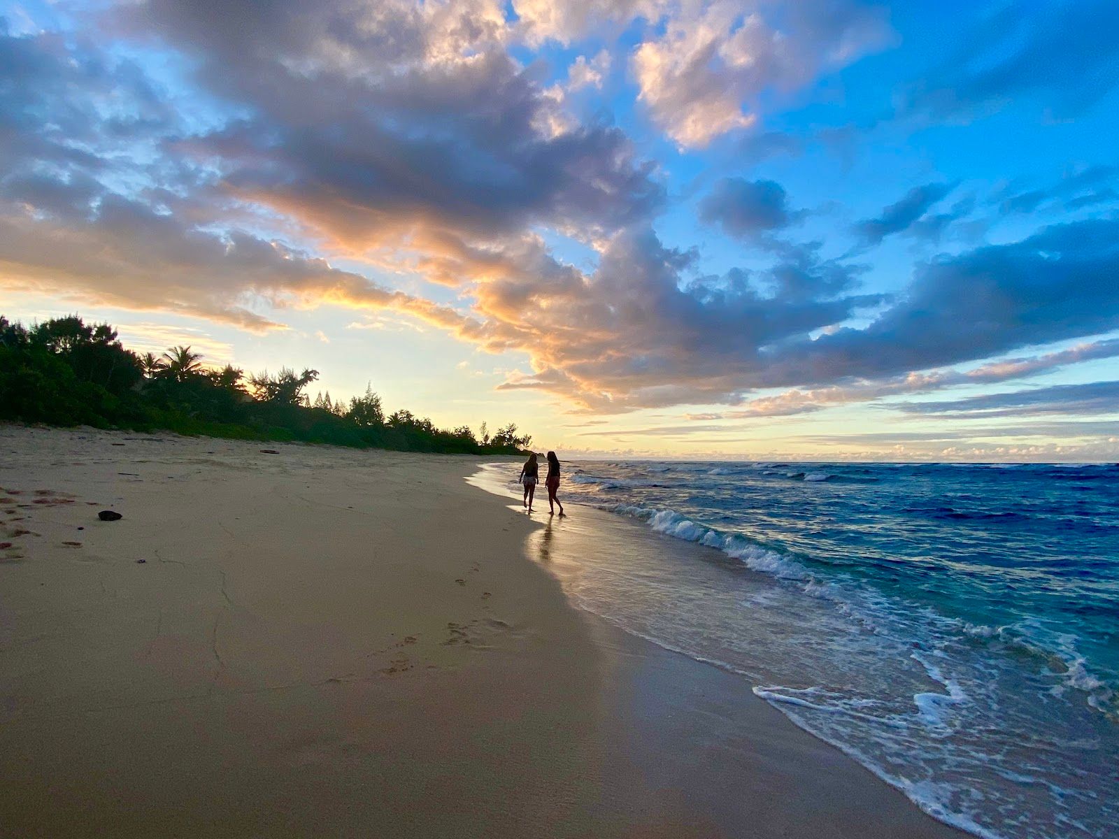 Photo 4 of Mokulēʻia Beach Park in Waialua & Mokulēʻia, Oahu