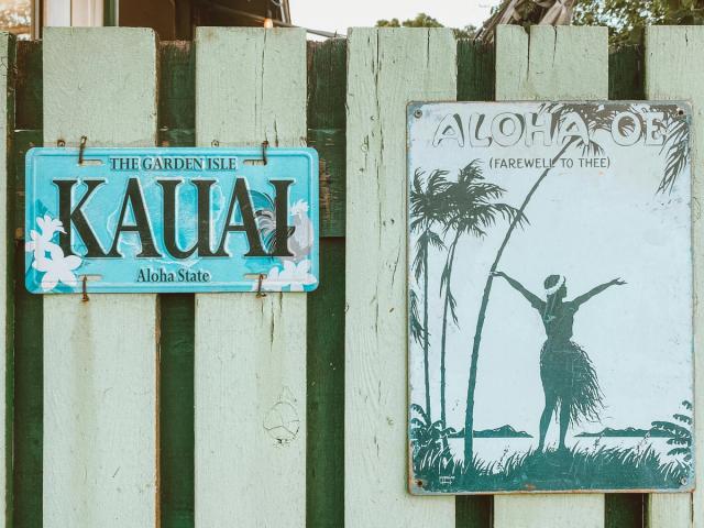 South Shore vs. North Shore: Where Should You Stay?