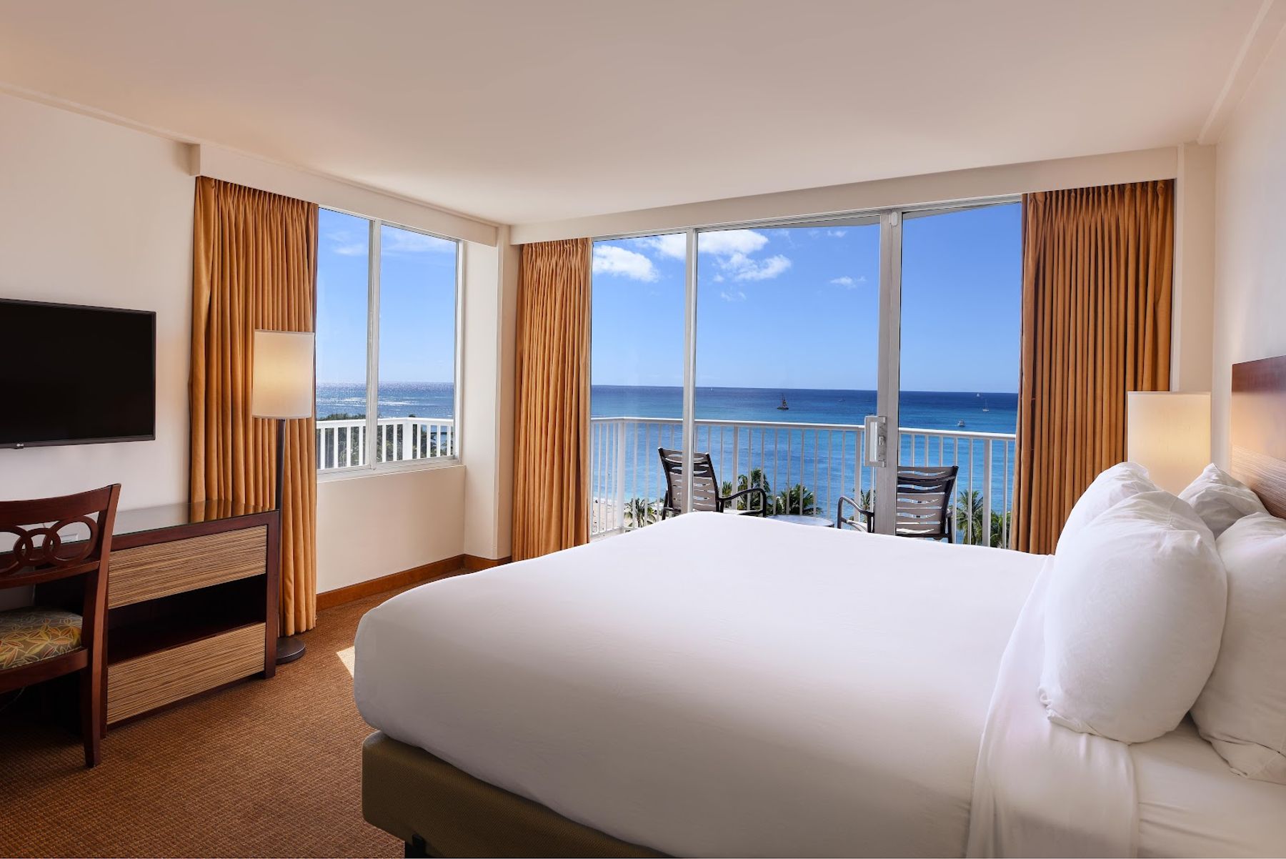 Photo 6 of Park Shore Waikiki Hotel in Waikīkī, Oahu