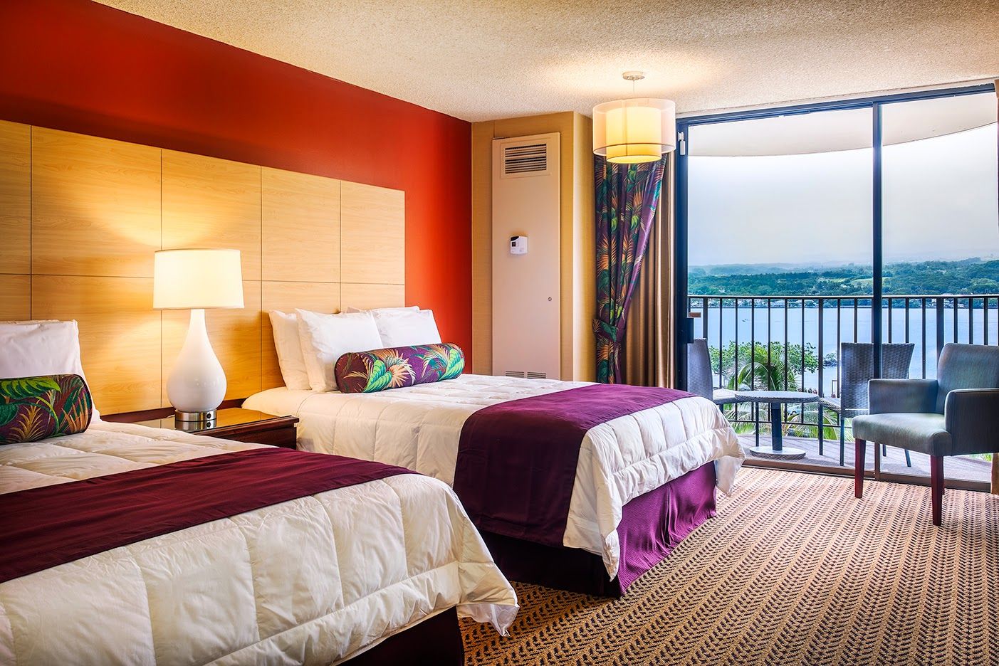 Photo 2 of Hilo Hawaiian Hotel, a Trademark Collection by Wyndham in Hilo, Big-island