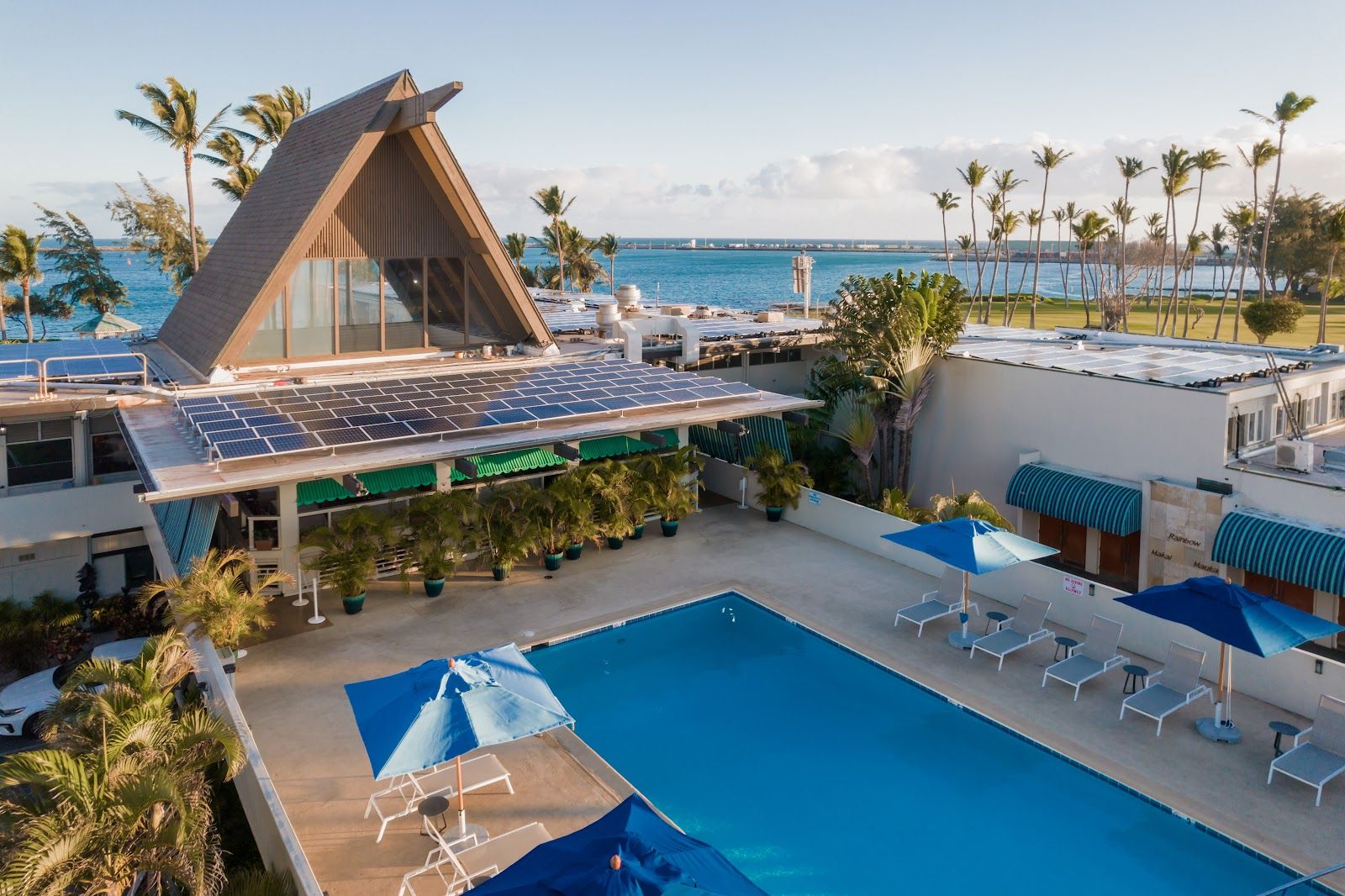 Photo 3 of Maui Beach Hotel in Kahului, Maui