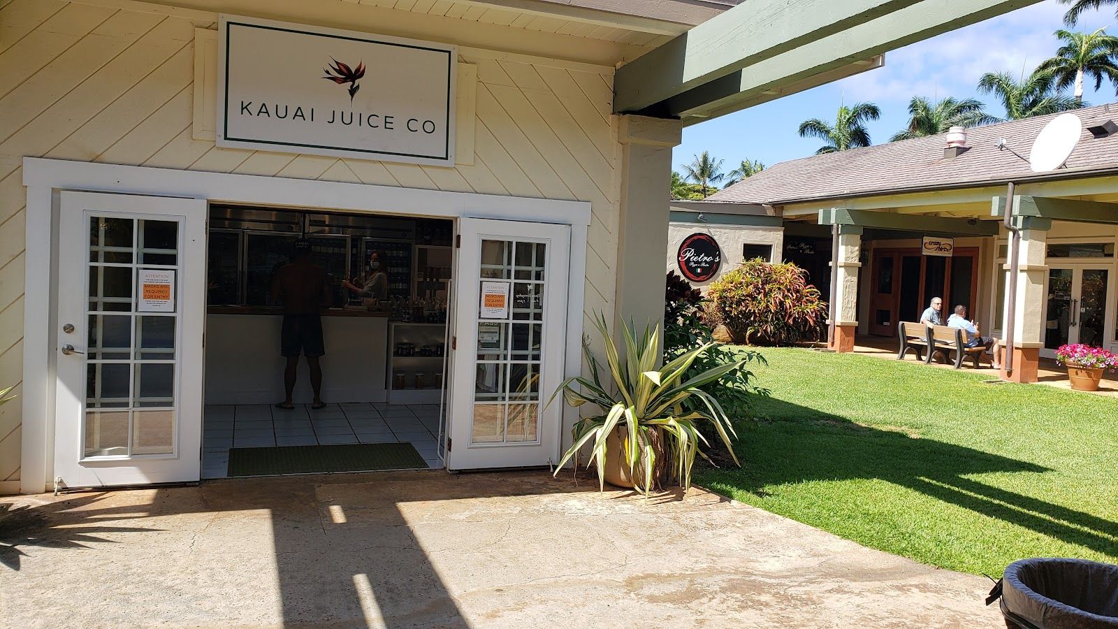 Poipu Shopping Village in Poʻipū, Kaua‘i photo 4