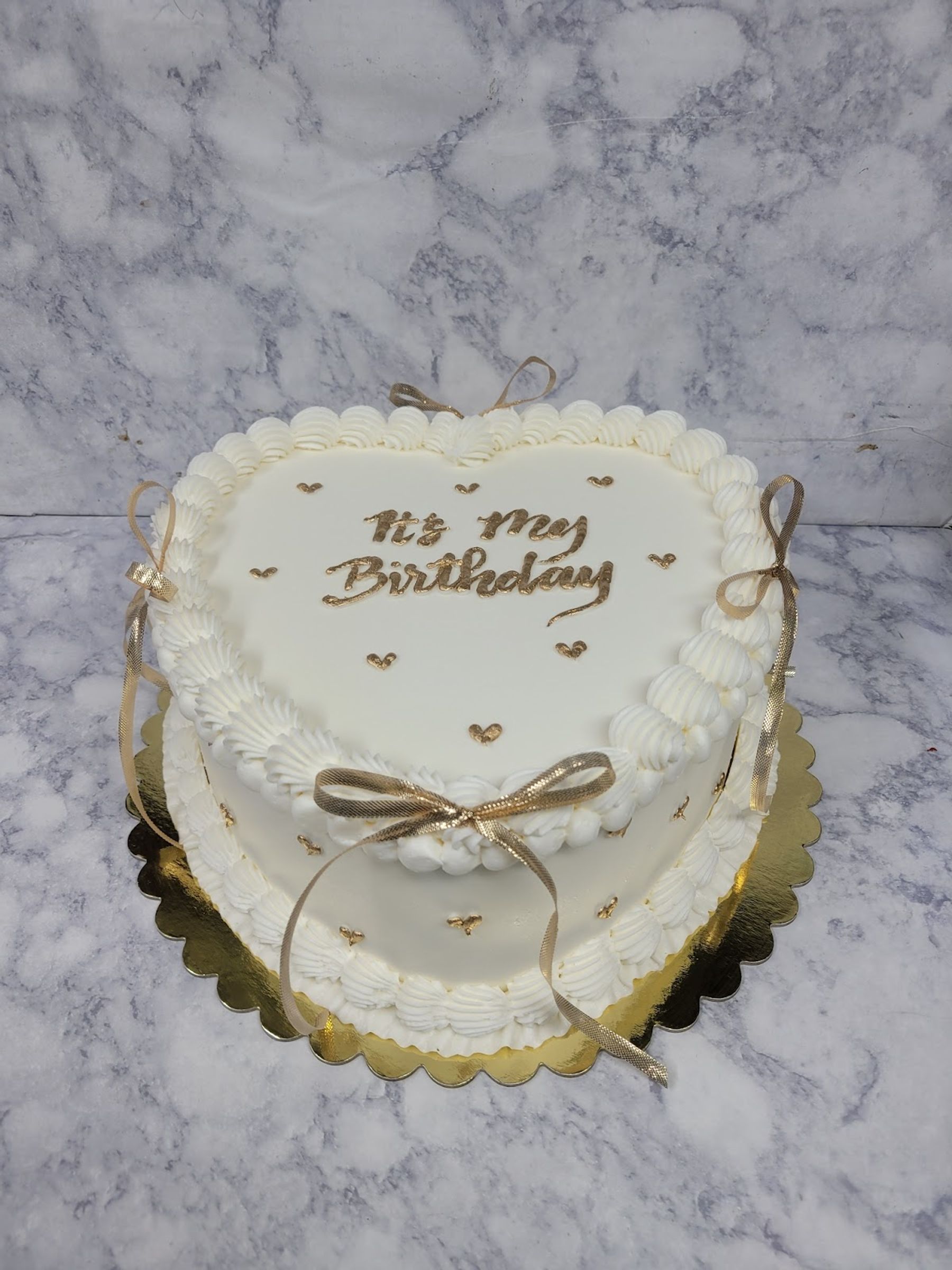 Photo 1 of Cake Works in Ala Moana & Mōʻiliʻili, Oahu