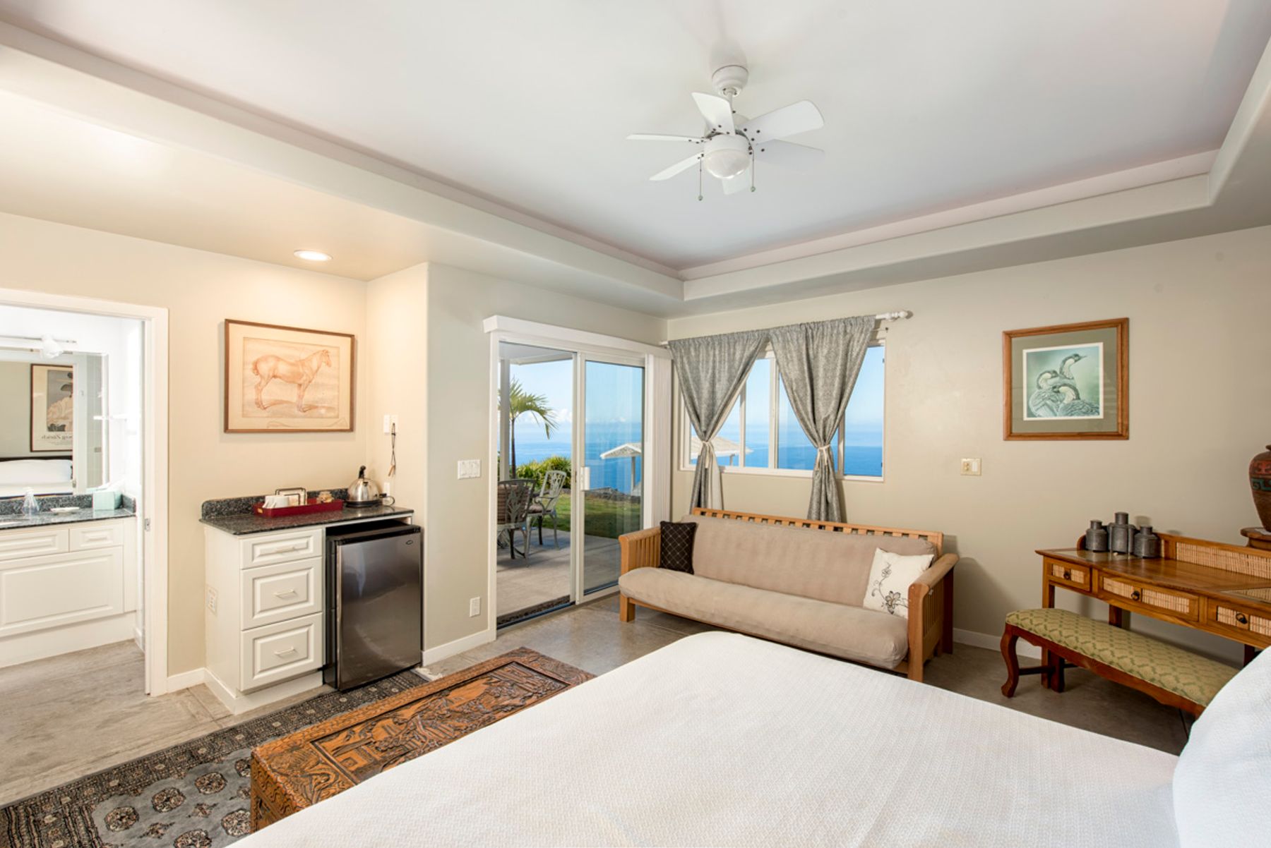 Photo 1 of Horizon Guest House in South Kona, Big-island