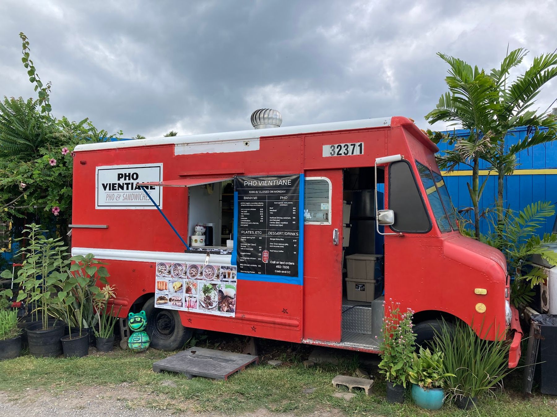 Photo 3 of Pho Vientiane in Kualoa & North Windward, Oahu