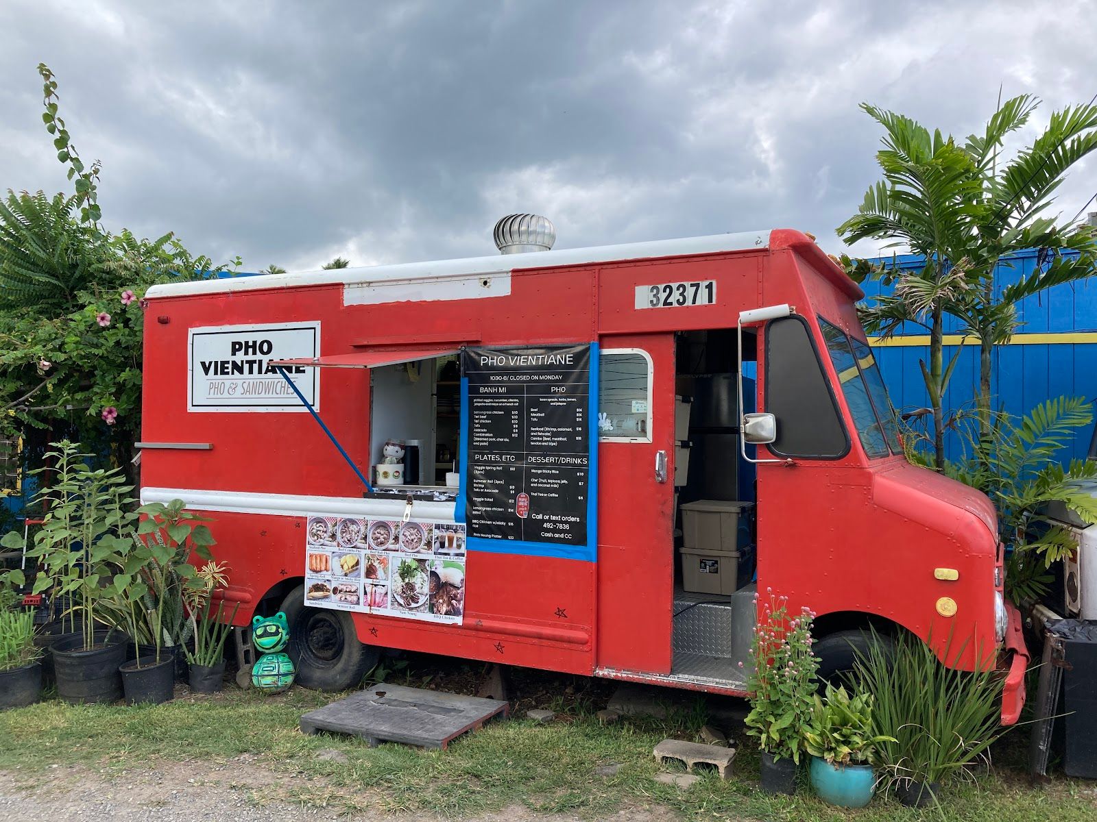 Photo 3 of Pho Vientiane in Kualoa & North Windward, Oahu