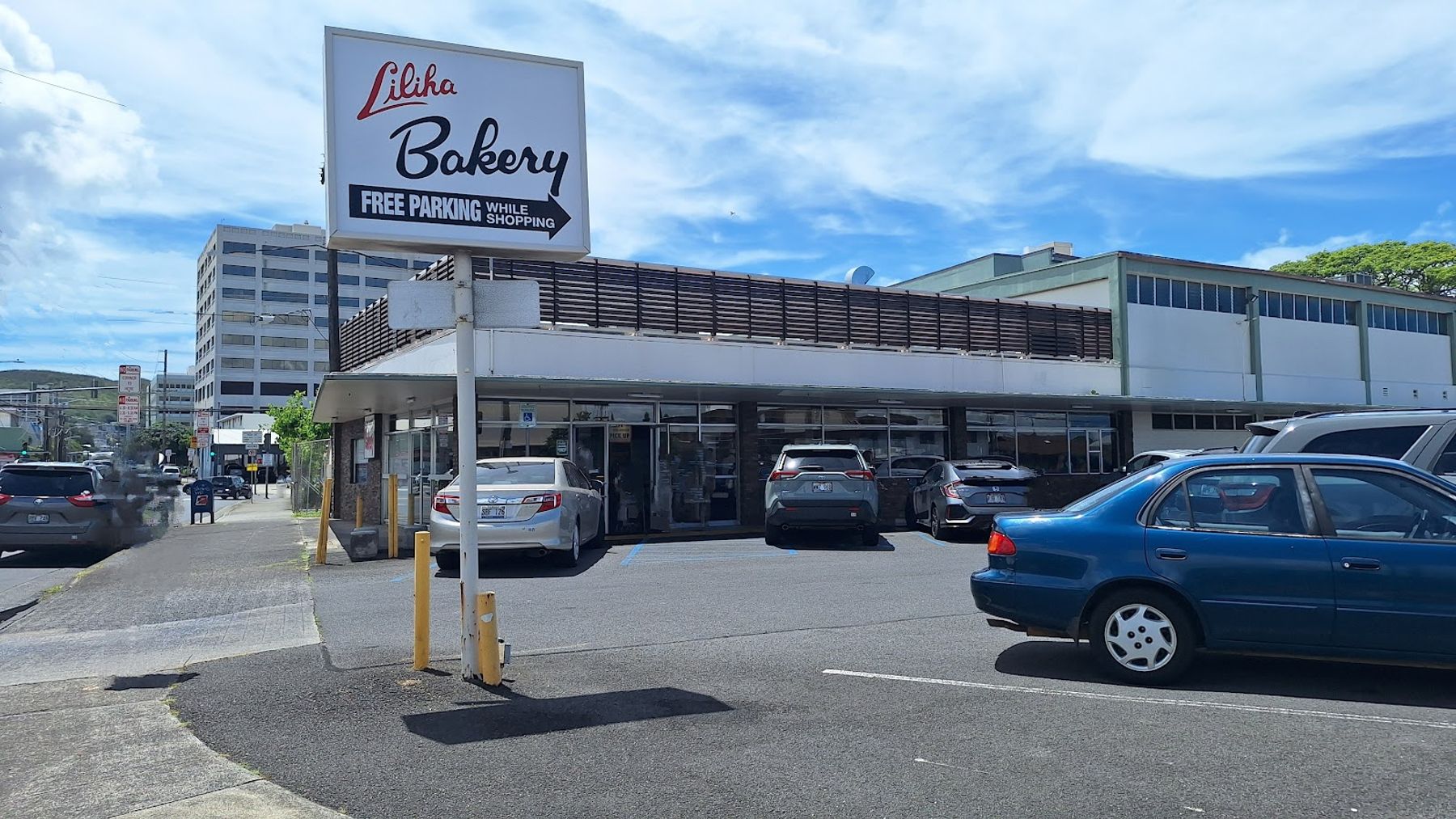 Photo 6 of Liliha Bakery in Mānoa, Makiki & Nuʻuanu, Oahu