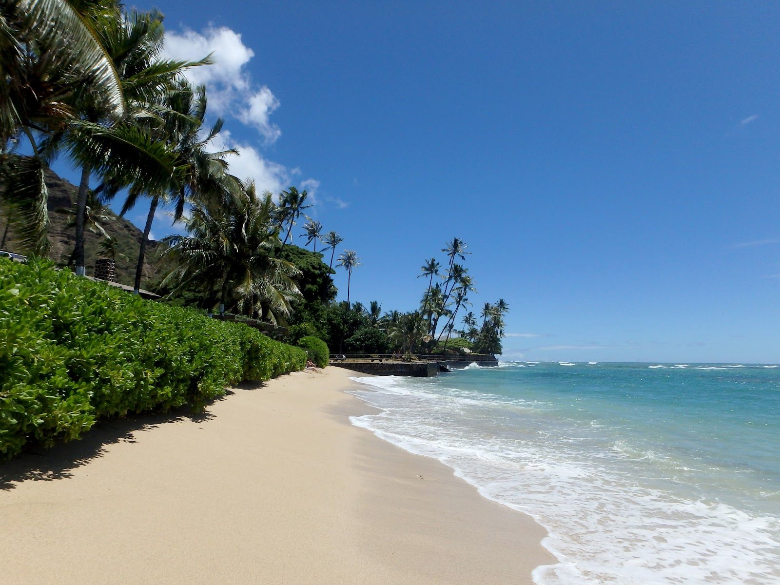 Photo 1 of Mākālei Beach Park in Diamond Head & Kapahulu, Oahu