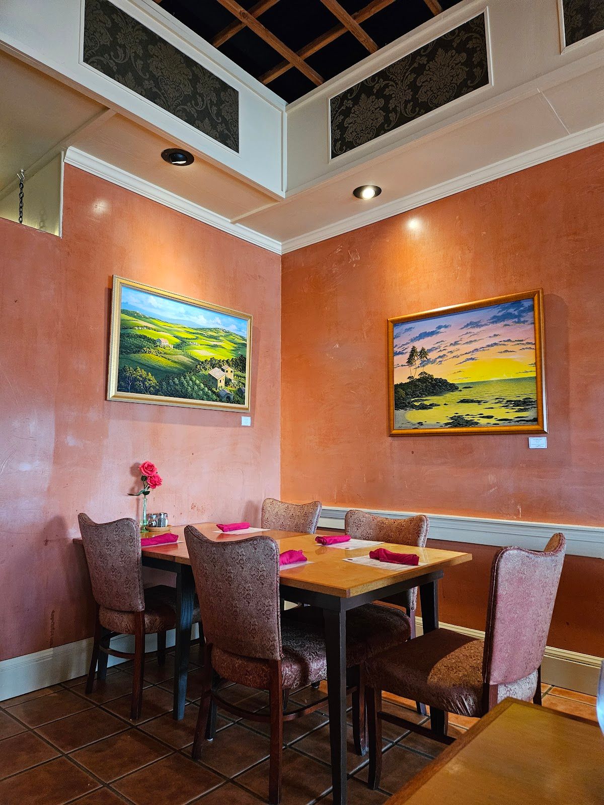 Photo 6 of Dom De Luca's Restaurant in Waimea, Big Island