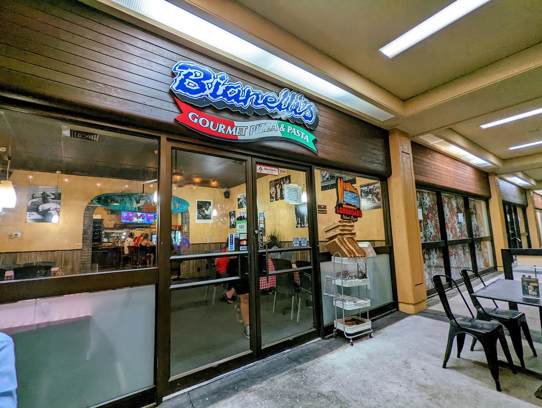 Photo 1 of Bianellis Pizza & Pasta in Kailua-Kona, Big Island