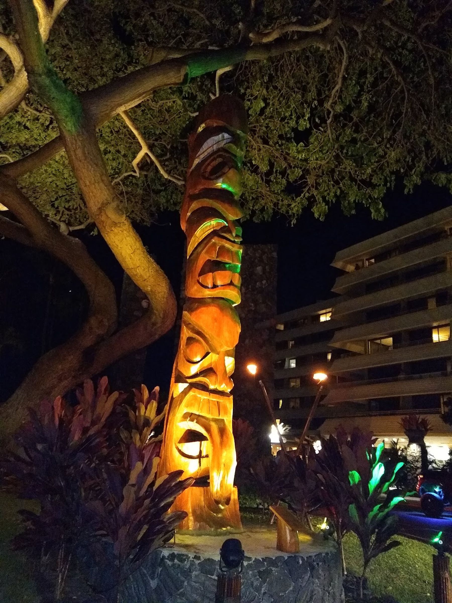 Photo 5 of Voyagers of the Pacific Lū‘au in Kailua-Kona, Big Island